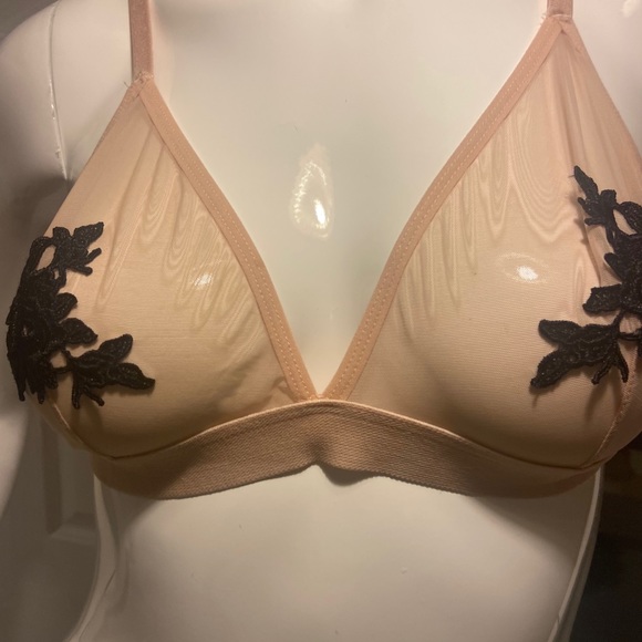 Sheer bra - Picture 5 of 8